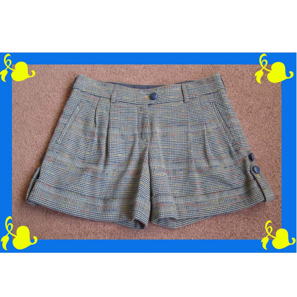 New Taikonhu dressy shorts from Anthropologie M